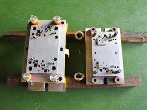 Single punch die (engineering die)