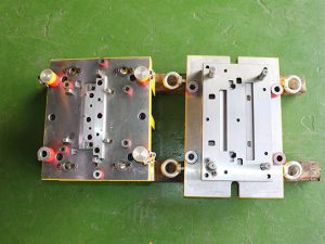 Single punch die (engineering die)