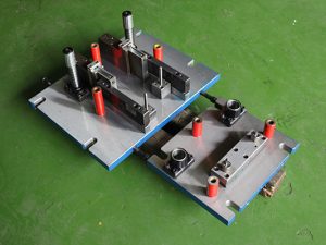 Single punch die (engineering die)